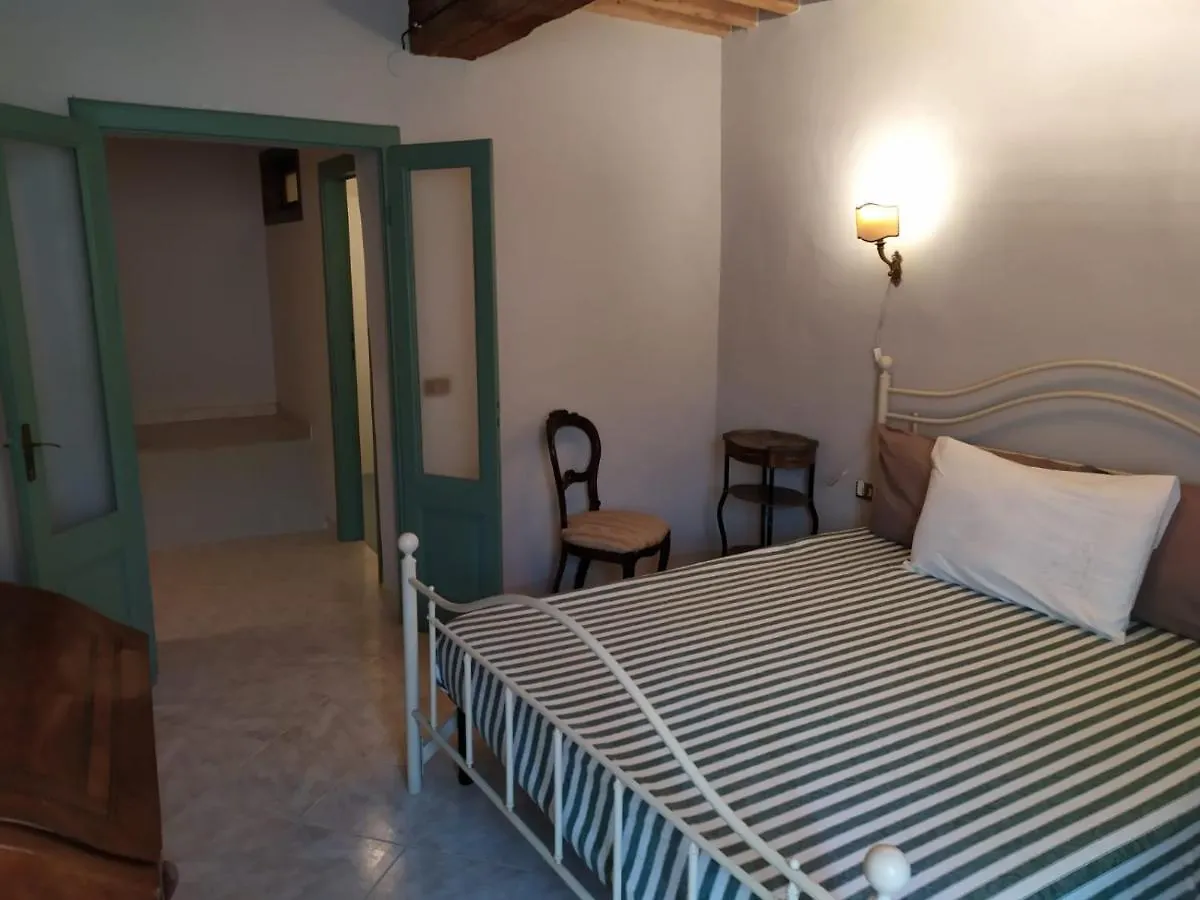 Borgo Antico Villa Lari 0*,