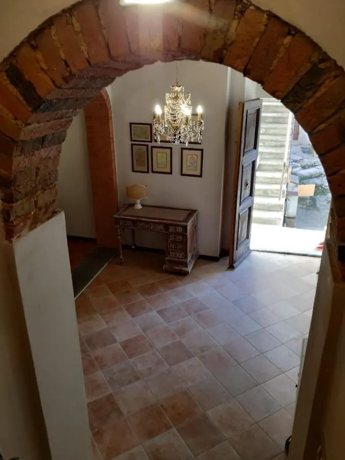 Borgo Antico Villa Lari 0*,  Italy