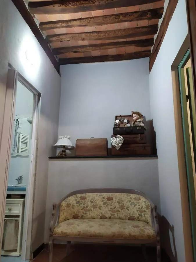 Borgo Antico Villa Lari 0*,  Italy