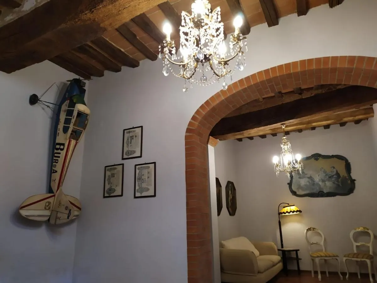 Borgo Antico Villa Lari 0*,  Italy