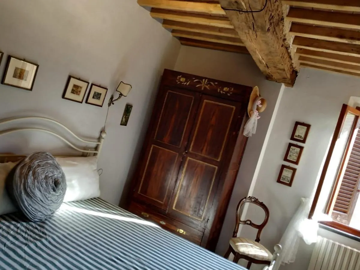 Borgo Antico Villa Lari 0*,  Italy