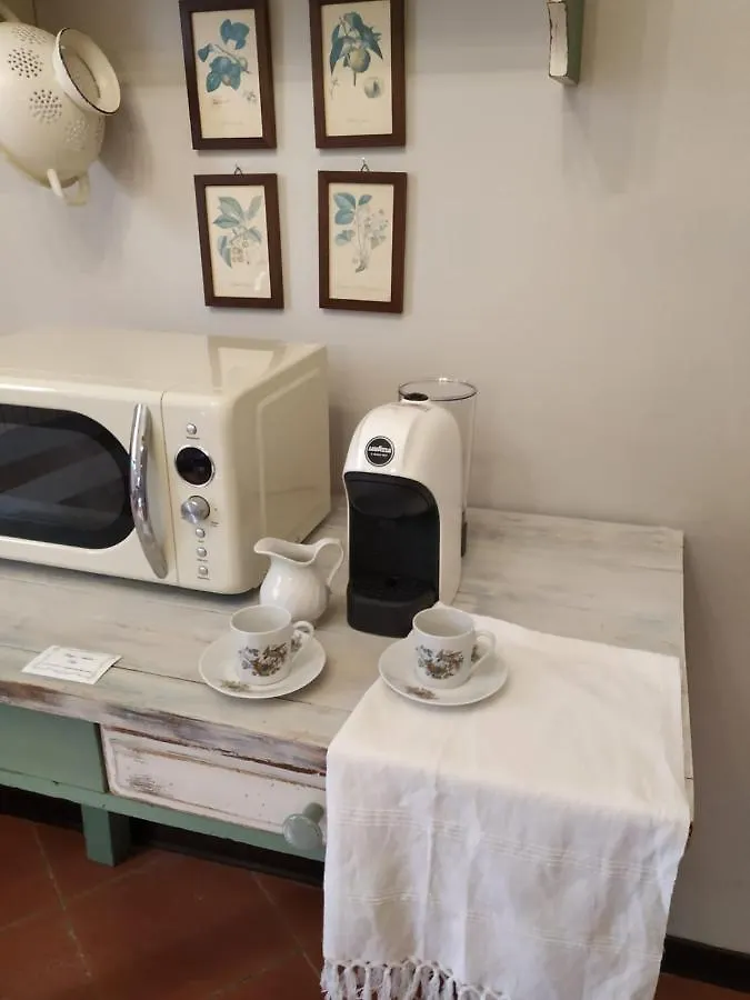 Borgo Antico Villa Lari 0*,  Italy